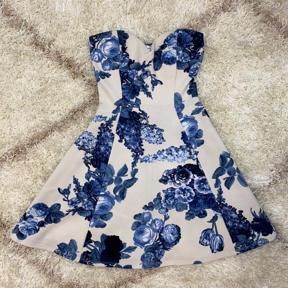 Sweetheart Strapless Skater Mini Dress - Like New